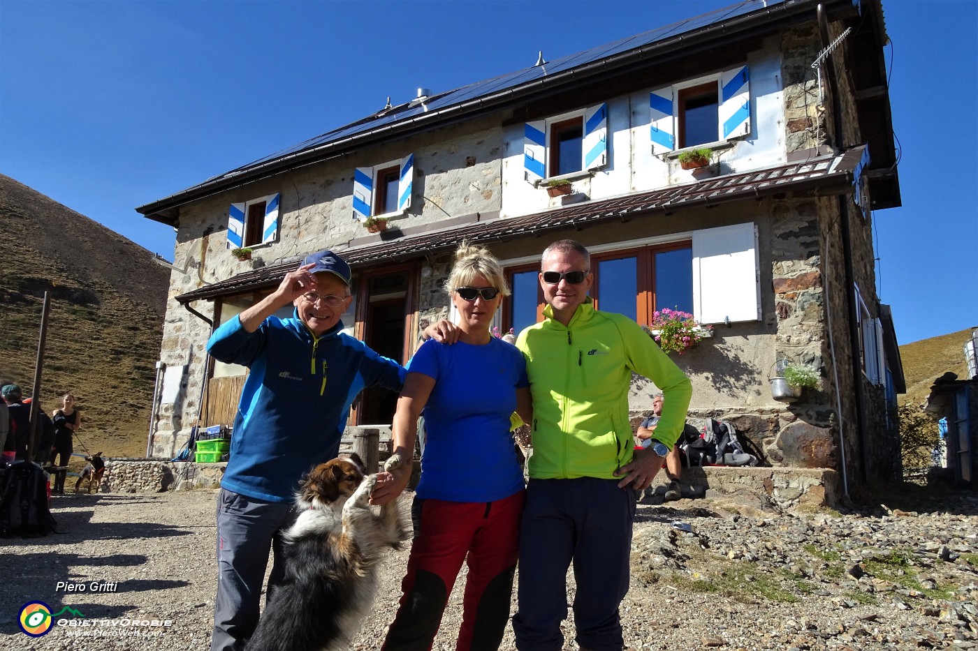 02 Al Rifugio Grassi (1987 m).JPG